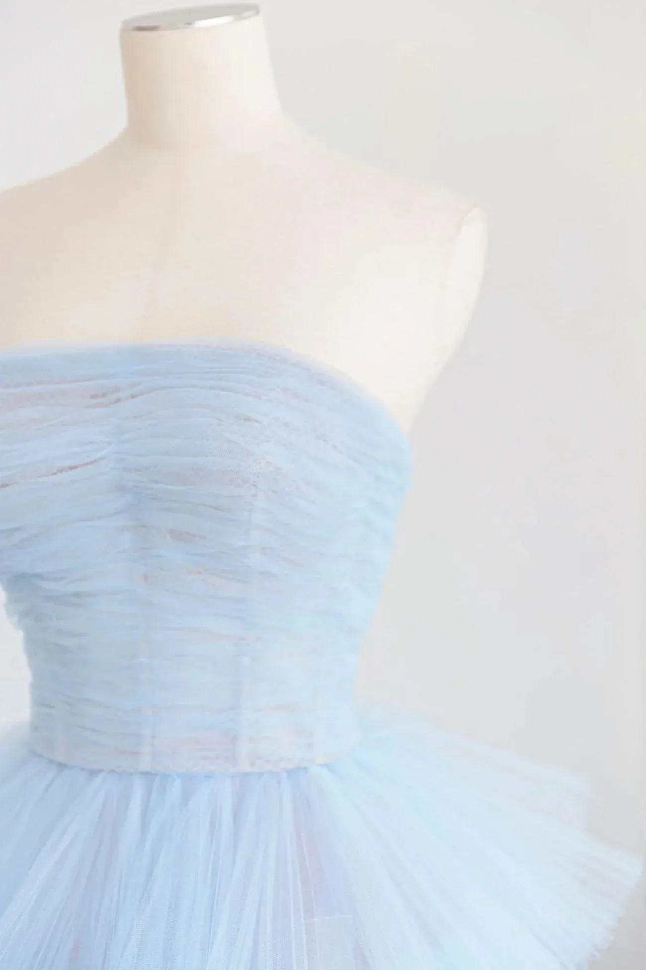 A-Line Strapless Blue Layers Tulle Long Prom Dresses