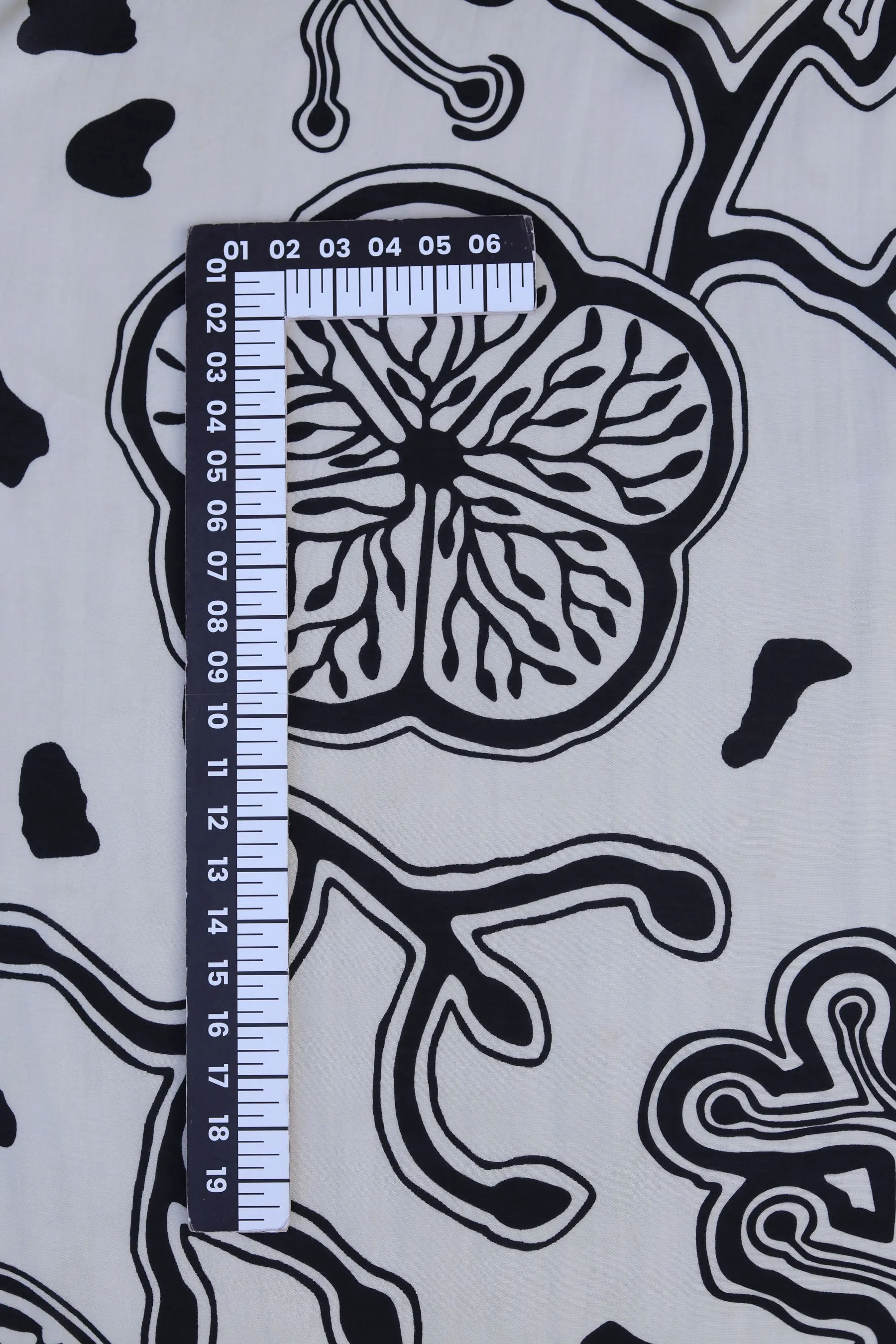 Black and Off White Oversized Abstract Floral Pattern Printed Natural Muslin Silk Fabric