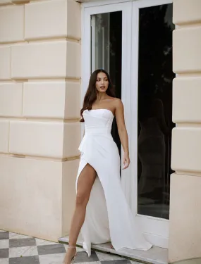Glamorous Strapless White Wedding Dress