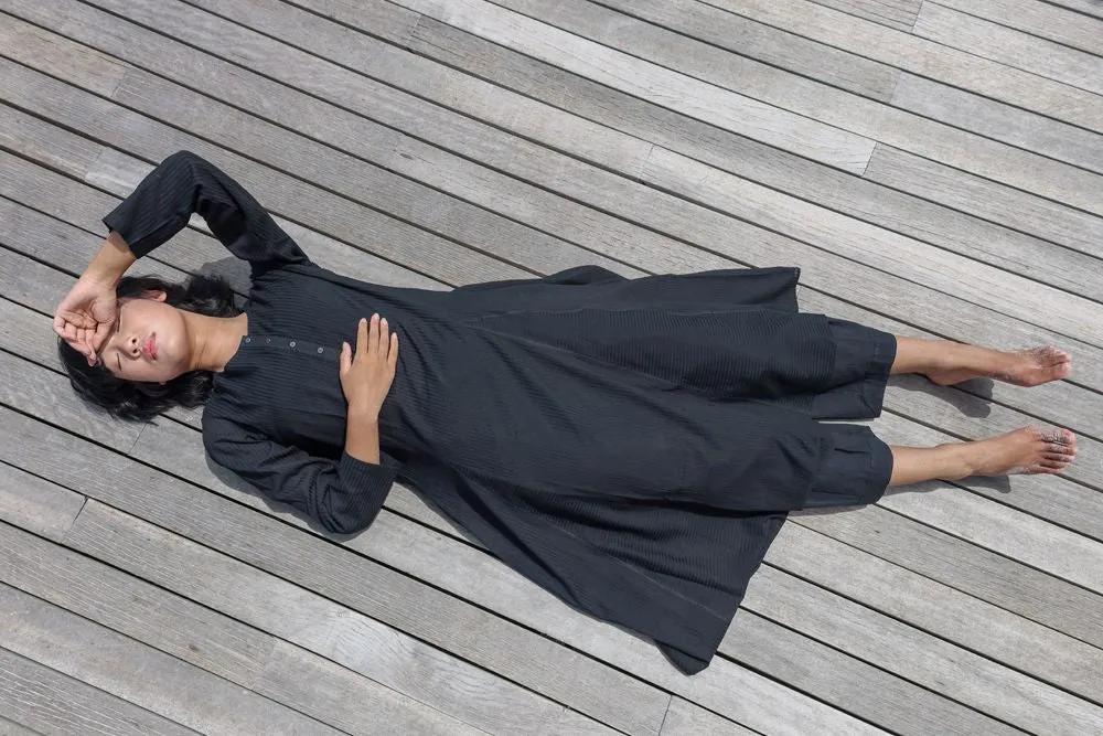 Relaxed fit tunic with side pockets